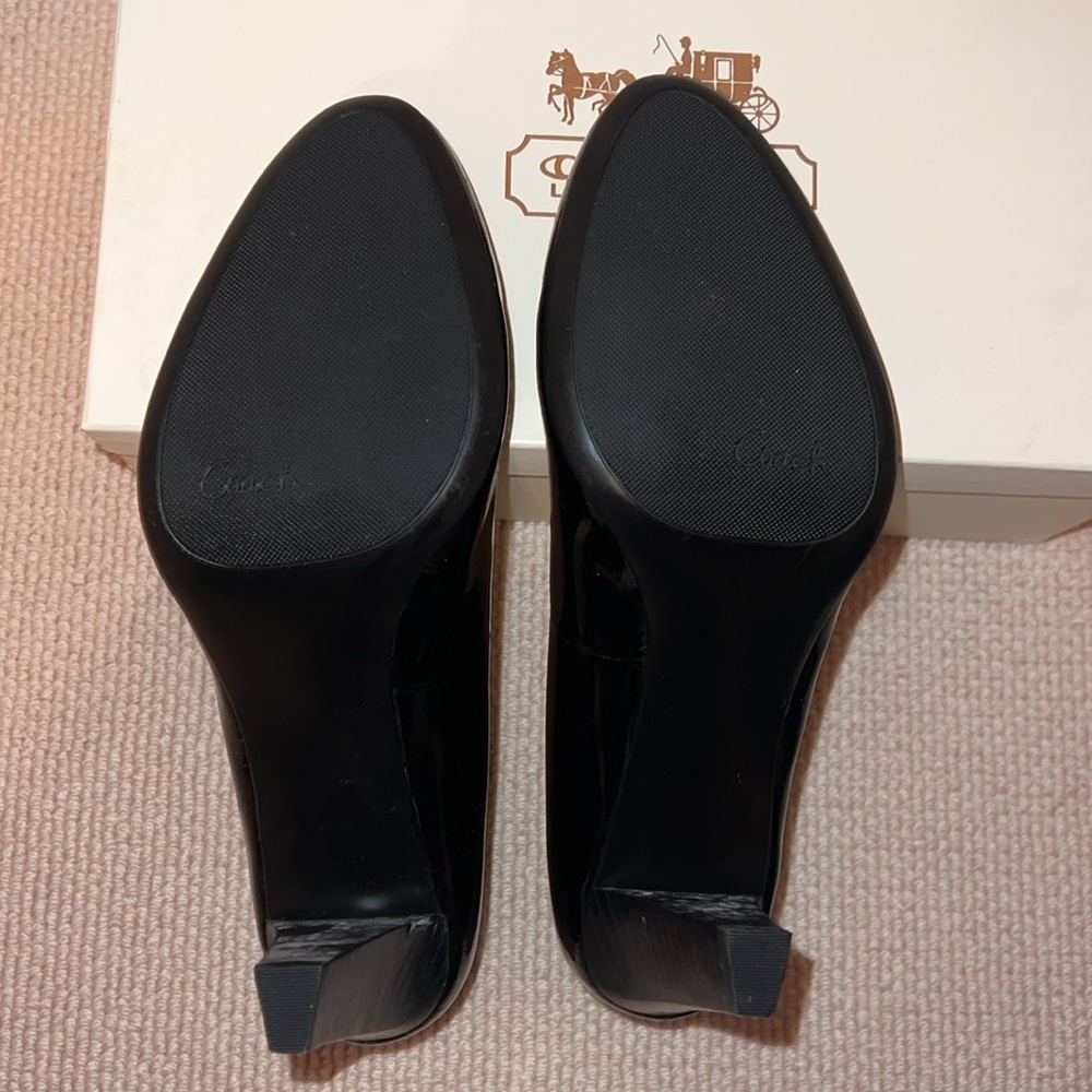 *NEVER WORN* Coach Sheri Patent Leather Black Heels - Picture 4 of 5